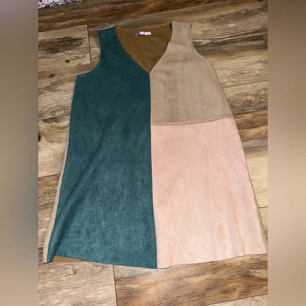Color Block Sleeveless Dress